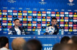 HLV đội tuyển Argentina Scaloni đề xuất ý tưởng độc lạ tại Copa America và EURO trong tương lai