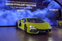Cận cảnh siêu xe hybrid Lamborghini Revuelto đầu tiên tại Đông Nam Á