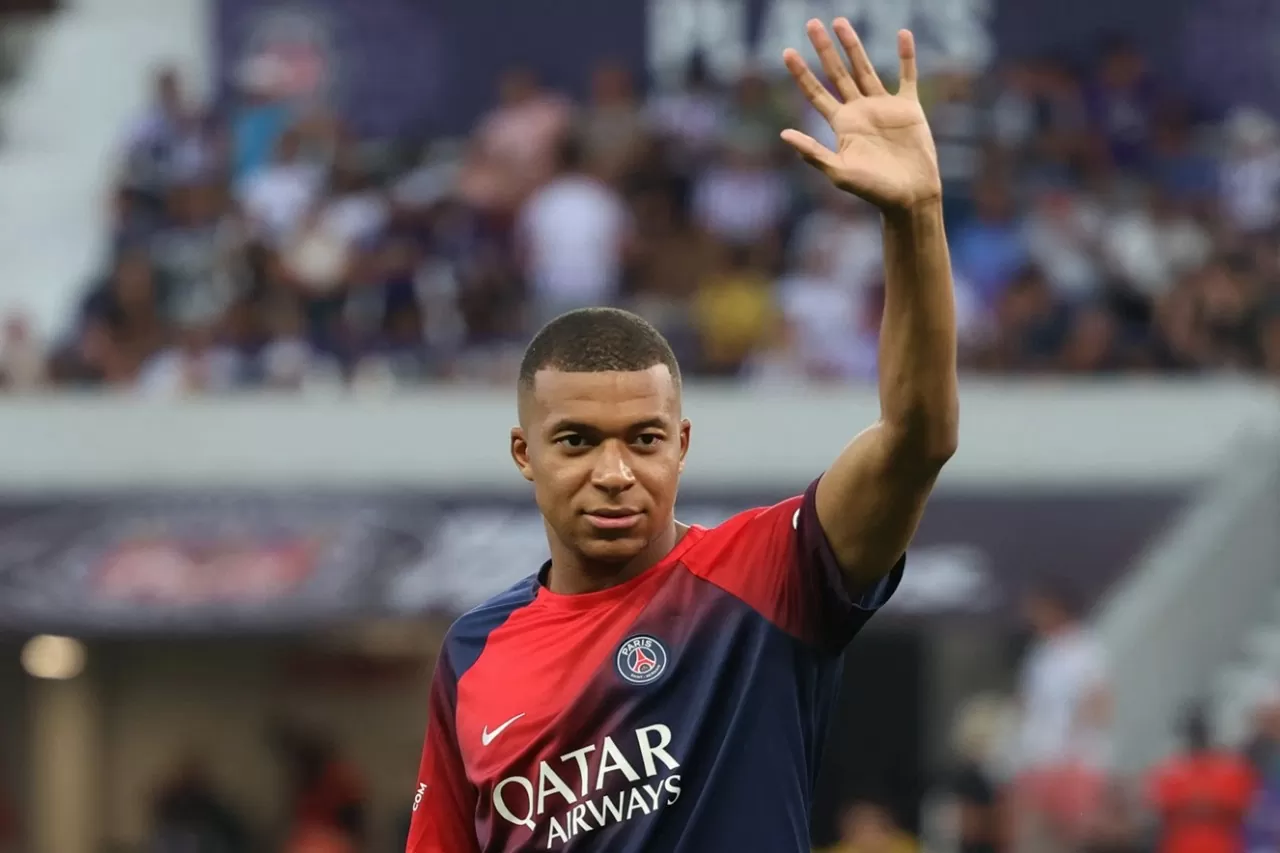 Gia nhập Real Madrid, Mbappe gián tiếp khiến 8 CLB Ligue 1 có nguy cơ phá sản