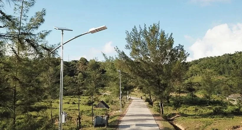Solar-powered lighting system developed for borders, islands