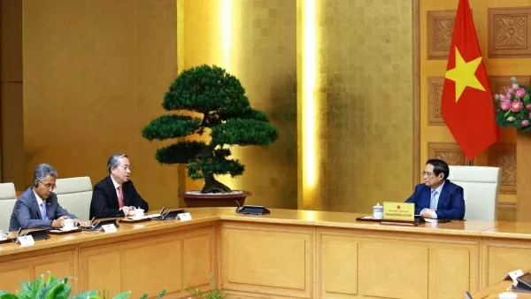 Thủ tướng Phạm Minh Chính tiếp Đại sứ Trung Quốc tại Việt Nam Hùng Ba