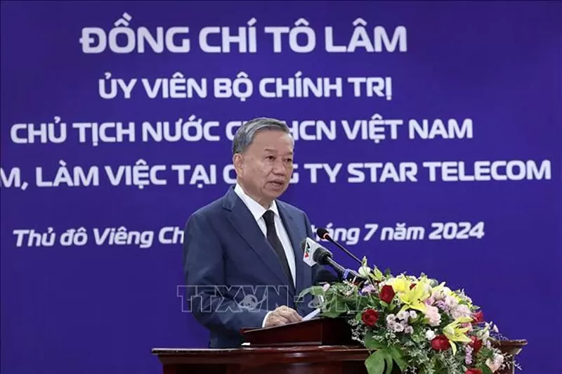Liên doanh Star Telecom tiếp tục là biểu tượng, là hình mẫu hợp tác kinh tế Lào-Việt Nam