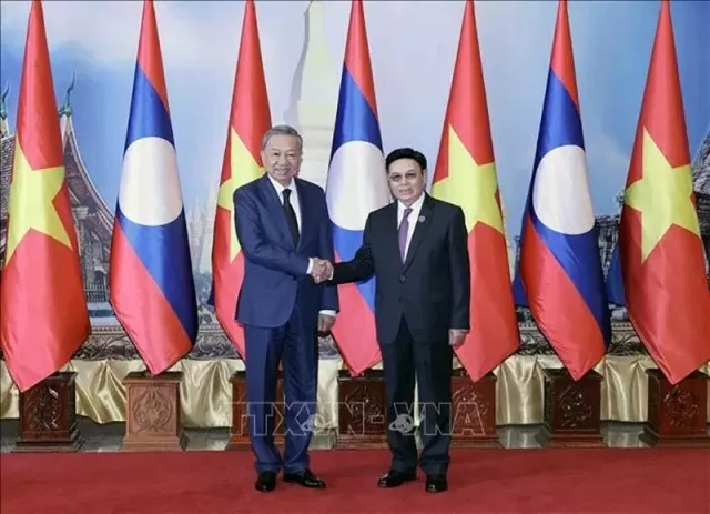 President To Lam, Lao NA Chairman Saysomphone Phomvihane reaffirme great friendship, special solidary