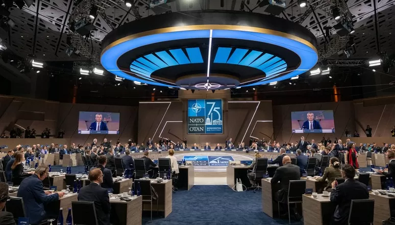 Bế mạc hội nghị thượng đỉnh NATO, một nước thành viên cảnh báo nguy cơ Thế chiến II nếu kết nạp Ukraine