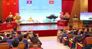 Vietnam, Laos boost cooperation in training Lao students