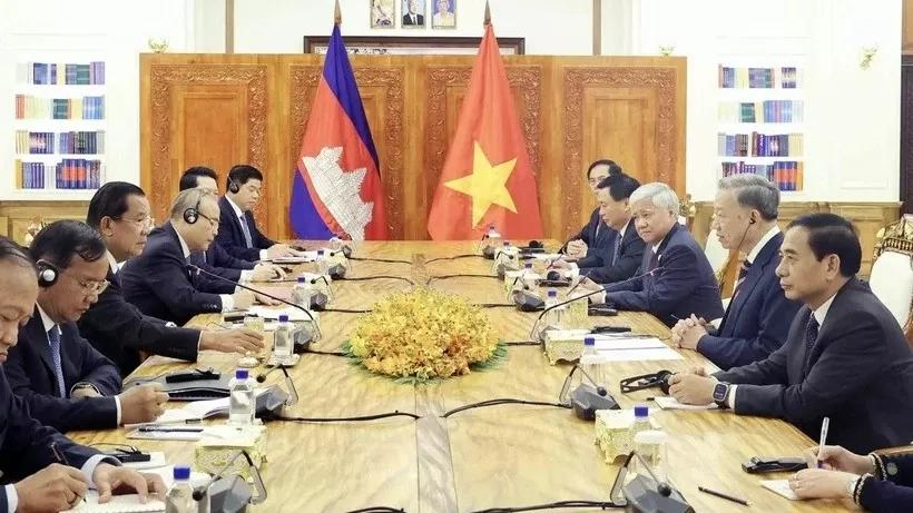 President To Lam, Cambodia’s CPP, Senate President Samdech Techo Hun Sen hold talks