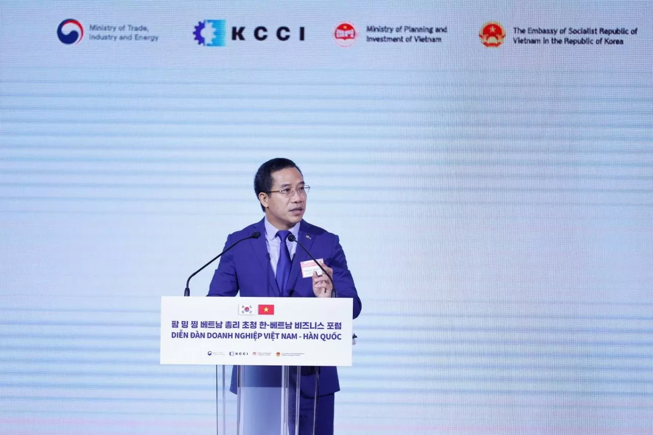 Ông Lưu Trung Thái - Chủ tịch HĐQT MB phát biểu tại Diễn đàn doanh nghiệp Việt Nam - Hàn Quốc tại Seoul.