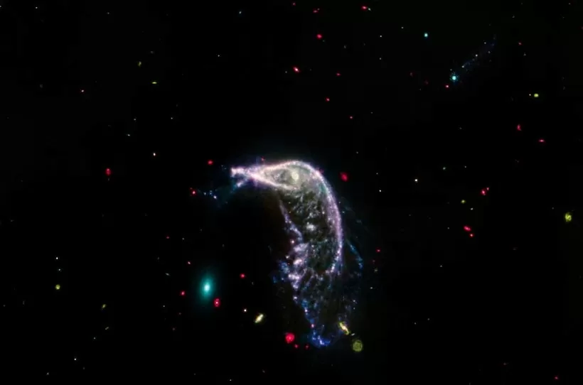 Kính thiên văn James Webb ghi lại cảnh hợp nhất các thiên hà. (Nguồn: Reuters)