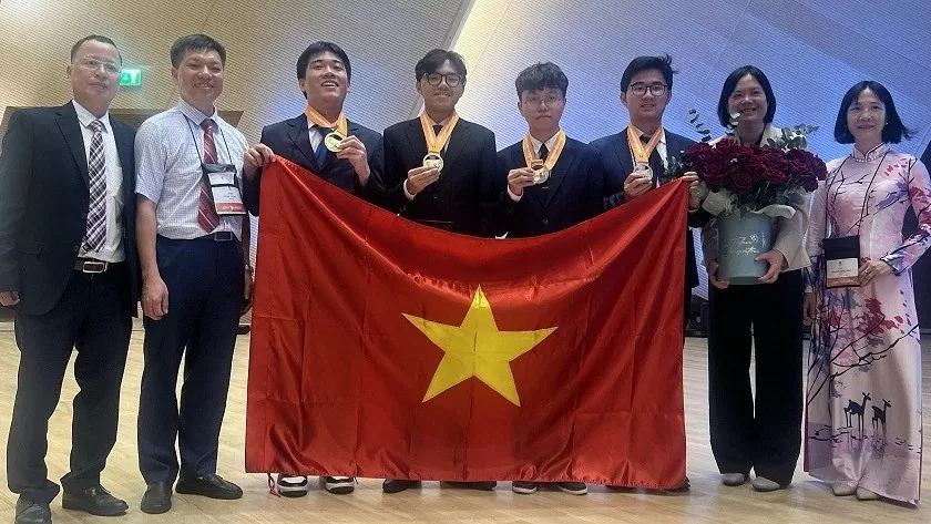 Học sinh Việt Nam đạt thành tích xuất sắc tại cuộc thi IBO lần thứ 35 tại Kazakhstan