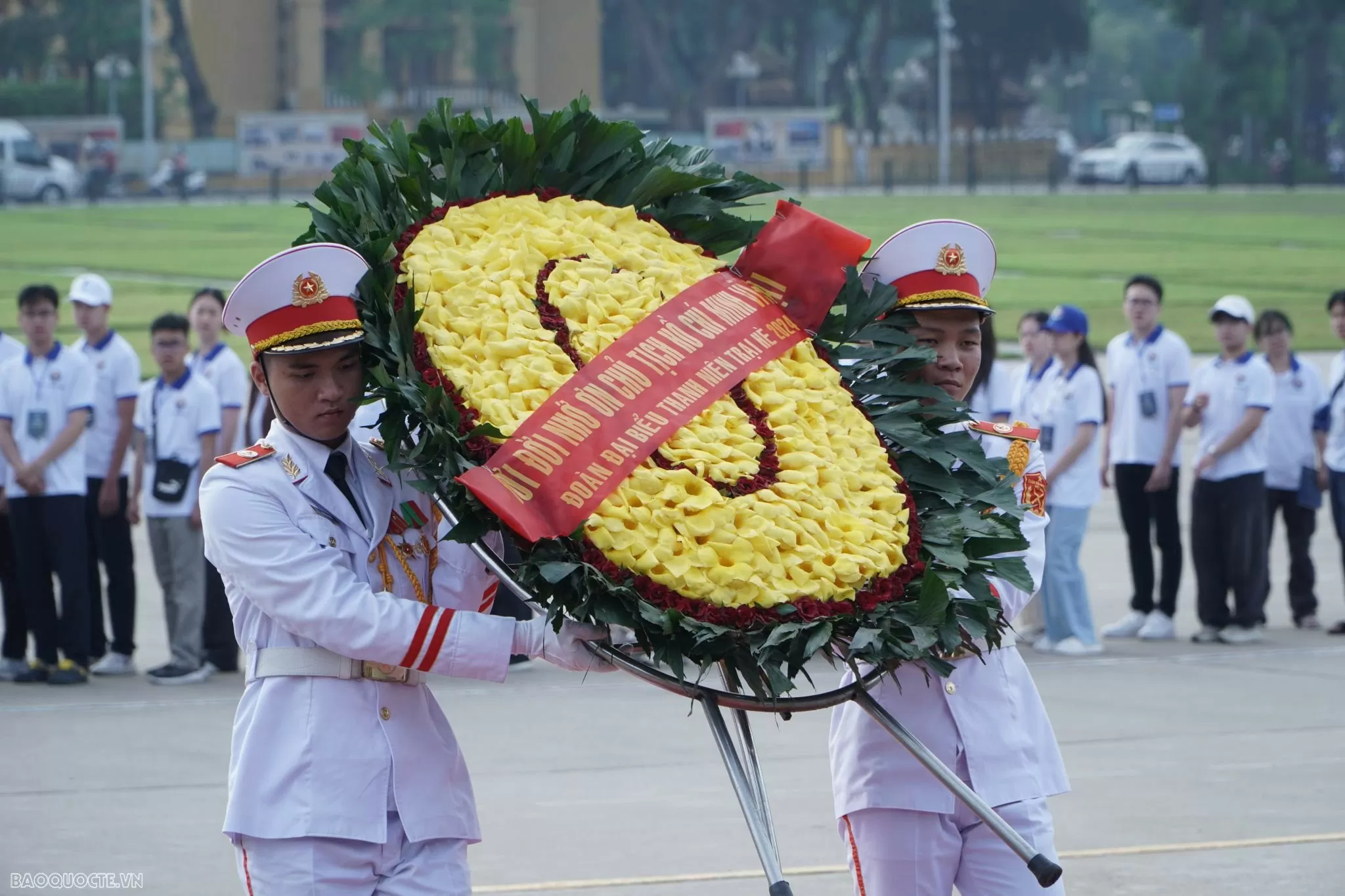 Trại hè Việt Nam 2024: Thanh niên kiều bào bày tỏ lòng biết ơn Chủ tịch Hồ Chí Minh