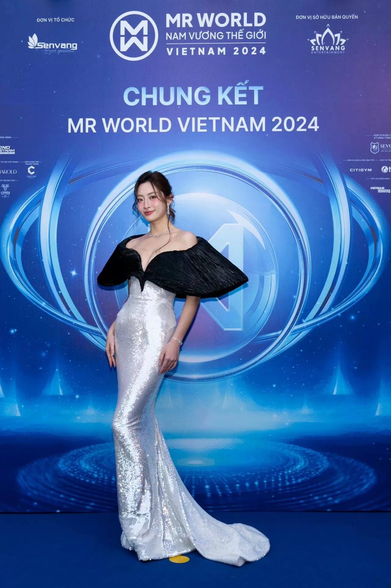 Hoa hậu Lương Thùy Linh