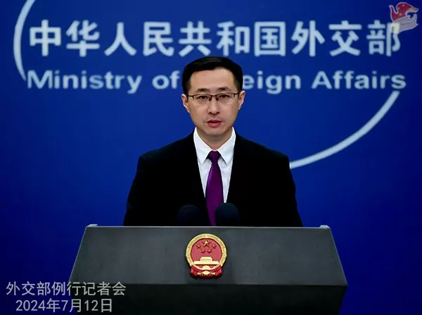 Người Phát ngôn Bộ Ngoại giao Trung Quốc: Bắc Kinh sẽ hợp tác với các nước ASEAN để giữ cho Biển Đông hòa bình và ổn định