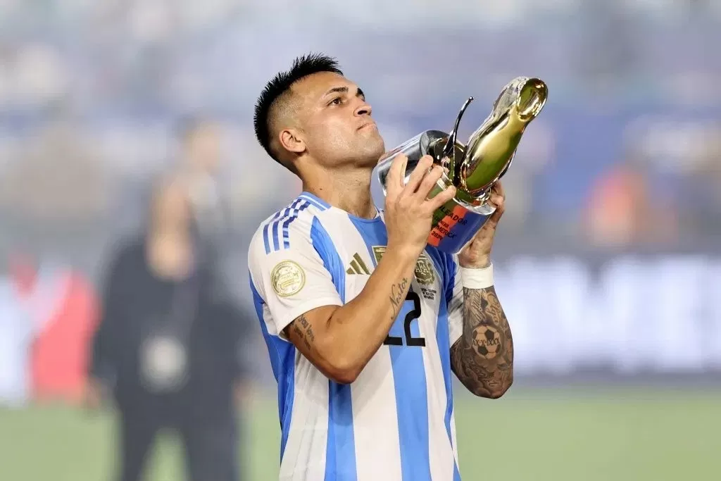 Tiền đạo Argentina Lautaro Martinez lọt top 4 ứng cử viên Quả bóng vàng 2024