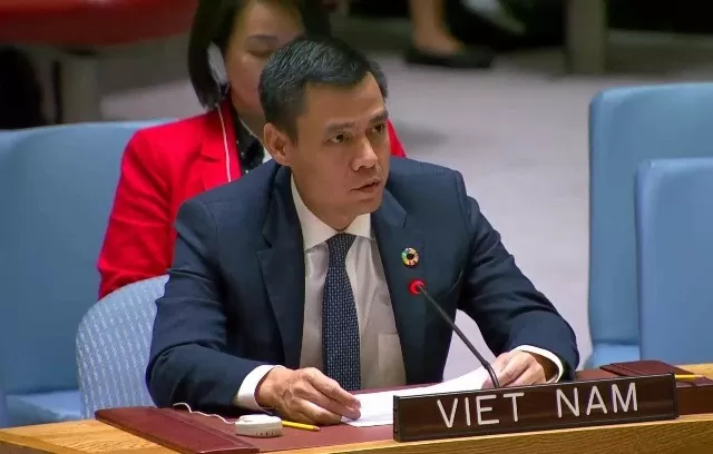 Vietnam supports people-centred multilateralism at UNSC debate: Ambassador