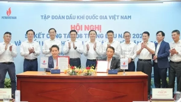 PVEP signs crude oil, gas supply deals to Dung Quat Refinery