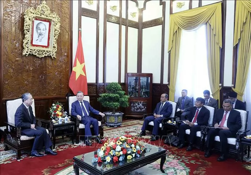 Chủ tịch nước Tô Lâm tiếp Đại sứ Trung Quốc Hùng Ba chào từ biệt, kết thúc nhiệm kỳ công tác tại Việt Nam