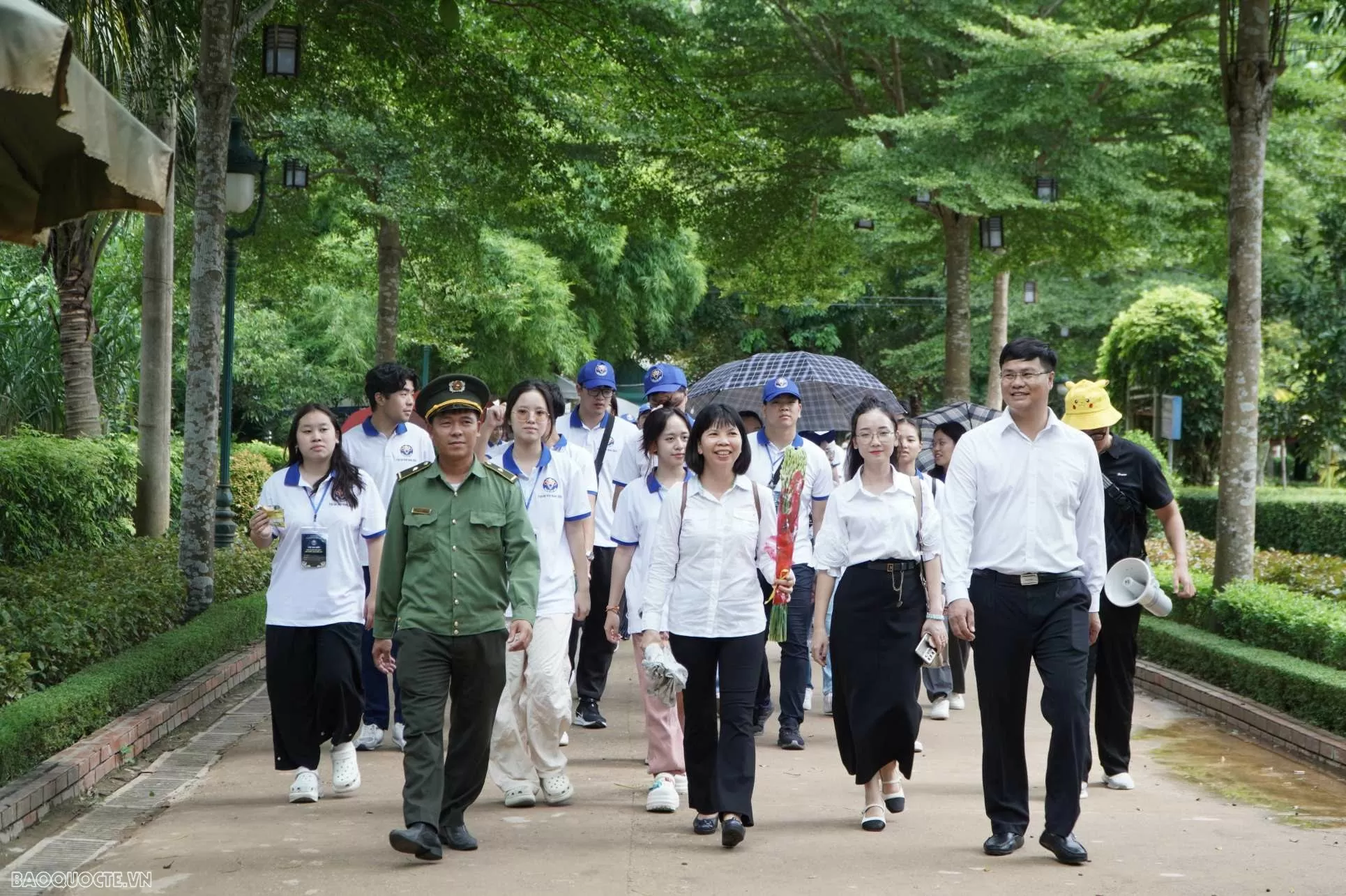 Trại hè Việt Nam 2024: Kiều bào trẻ tham quan nơi lưu giữ những kỷ vật đặc biệt về Chủ tịch Hồ Chí Minh Trại hè Việt Nam 2024: Kiều bào trẻ tham quan nơi lưu giữ những kỷ vật đặc biệt về Chủ tịch Hồ Chí Minh