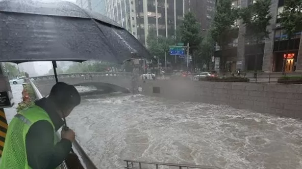 Hàn Quốc nỗ lực giảm thiểu thiệt hại do mưa lớn diện rộng kéo dài