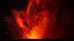 Italy: Núi lửa Etna phun trào dung nham như 'mở cánh cổng địa ngục'