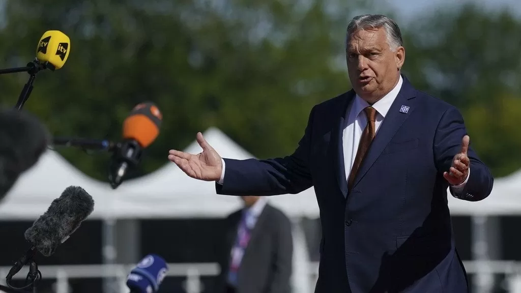 Giữa lúc Hungary bị EU tẩy chay, một nước thành viên khác khẳng định không quay lưng, Ukraine kêu gọi đoàn kết