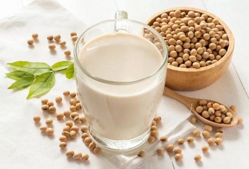 sữa đậu nành tăng cường thường được bổ sung các chất dinh dưỡng như canxi và vitamin D. (Nguồn: thanhnien)