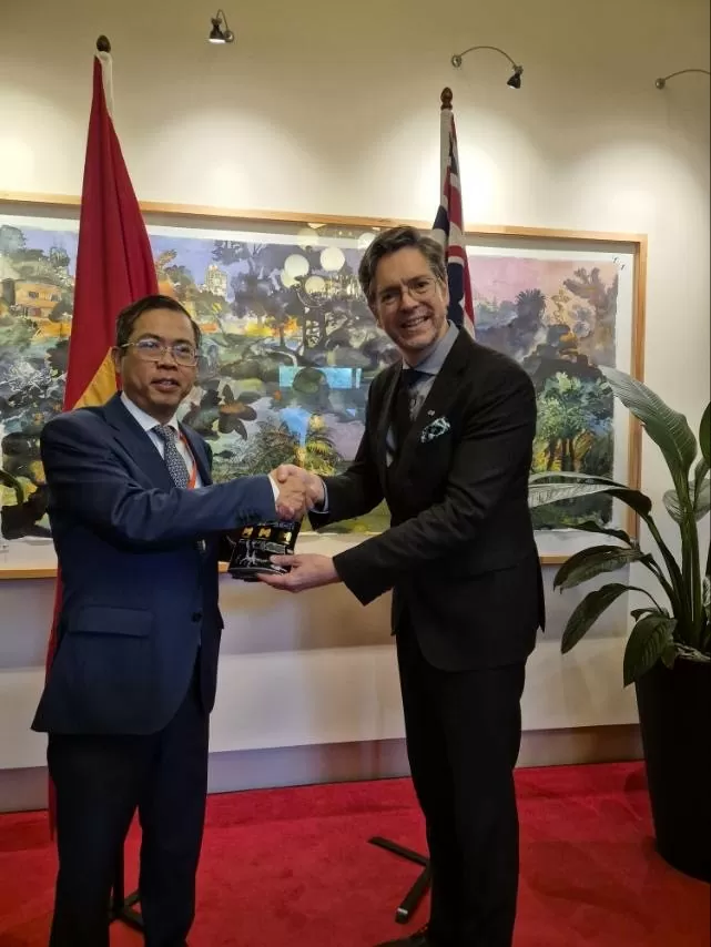Đại sứ Phạm Hùng Tâm thăm chính thức bang Victoria