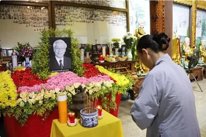 Vietnamese community in Laos mourns General Secretary Nguyen Phu Trong