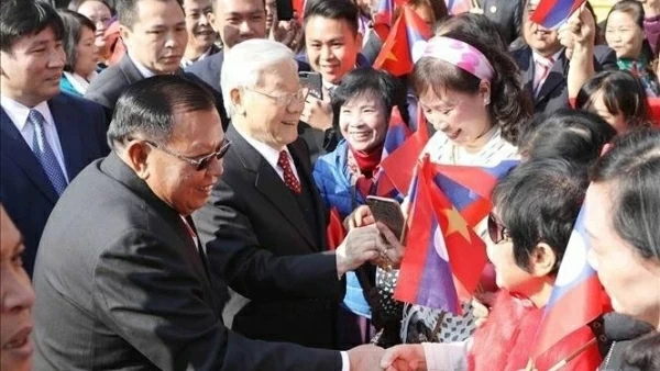 Former Lao leader praises General Secretary Nguyen Phu Trong as visionary leader, skilled diplomat