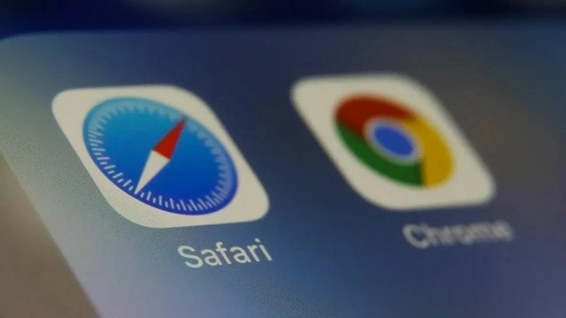 Apple kêu gọi người dùng iPhone sử dụng Safari thay vì Chrome