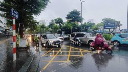 Dự báo thời tiết: Cảnh báo ngập lụt khu vực nội thành Hà Nội; theo dõi sát tin dự báo mưa lớn và thời tiết nguy hiểm trên biển