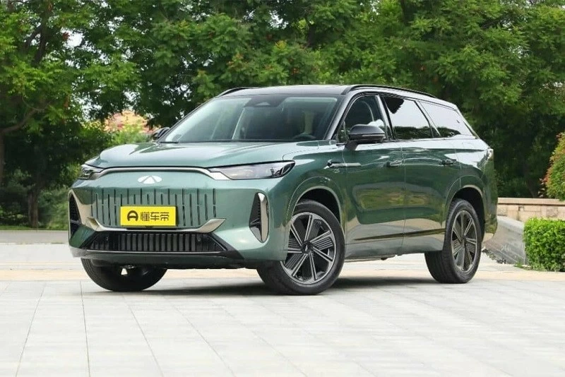 Mẫu xe SUV hybrid sạc điện Trung Quốc - Fulwin T10 được cho là sẽ chính thức ra mắt vào ngày 25/7 tới