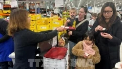 Lần đầu tiên quả vải Việt Nam lên kệ chuỗi siêu thị bán sỉ nổi tiếng Costco tại Australia