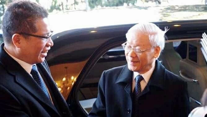 Tổng Bí thư Nguyễn Phú Trọng-Nhà lãnh đạo hết sức bình dị, gần gũi, luôn dành tình cảm yêu thương, quan tâm đến cấp dưới