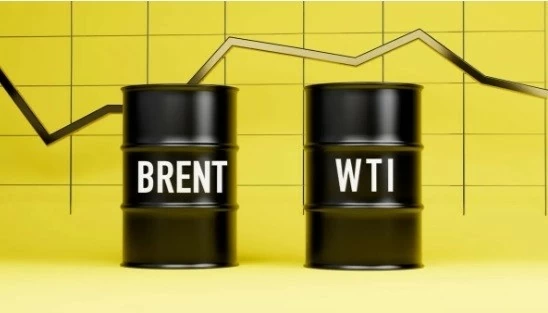 Giá xăng dầu hôm nay 24/7: Cả dầu Brent và WTI đều tăng nhẹ