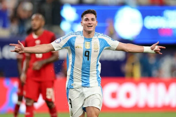 Argentina đang đứng trước cơ hội cân bằng kỉ lục giành HCV bóng đá nam Olympic.