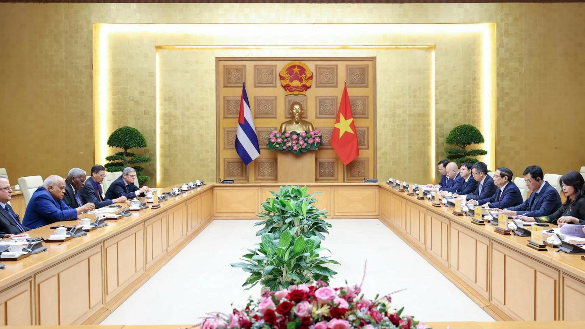 Thủ tướng Phạm Minh Chính tiếp Chủ tịch Quốc hội Cuba sang dự Lễ Quốc tang Tổng Bí thư Nguyễn Phú Trọng