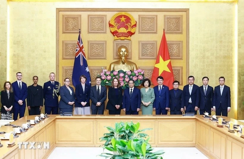 Prime Minister Pham Minh Chinh receives President of Australian Senate Sue Lines
