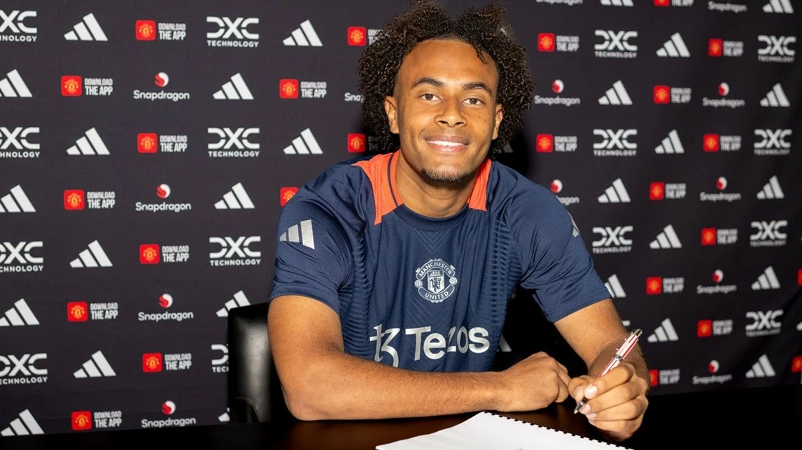 10. Joshua Zirkzee (MU - 42,5 triệu Euro) - Đây là tân binh đầu tiên của MU trong Hè 2024. Quỷ đỏ chỉ phải chi hơn 40 triệu Euro cho cầu thủ được Transfermarkt định giá 50 triệu Euro. (Nguồn: Sky Sports)