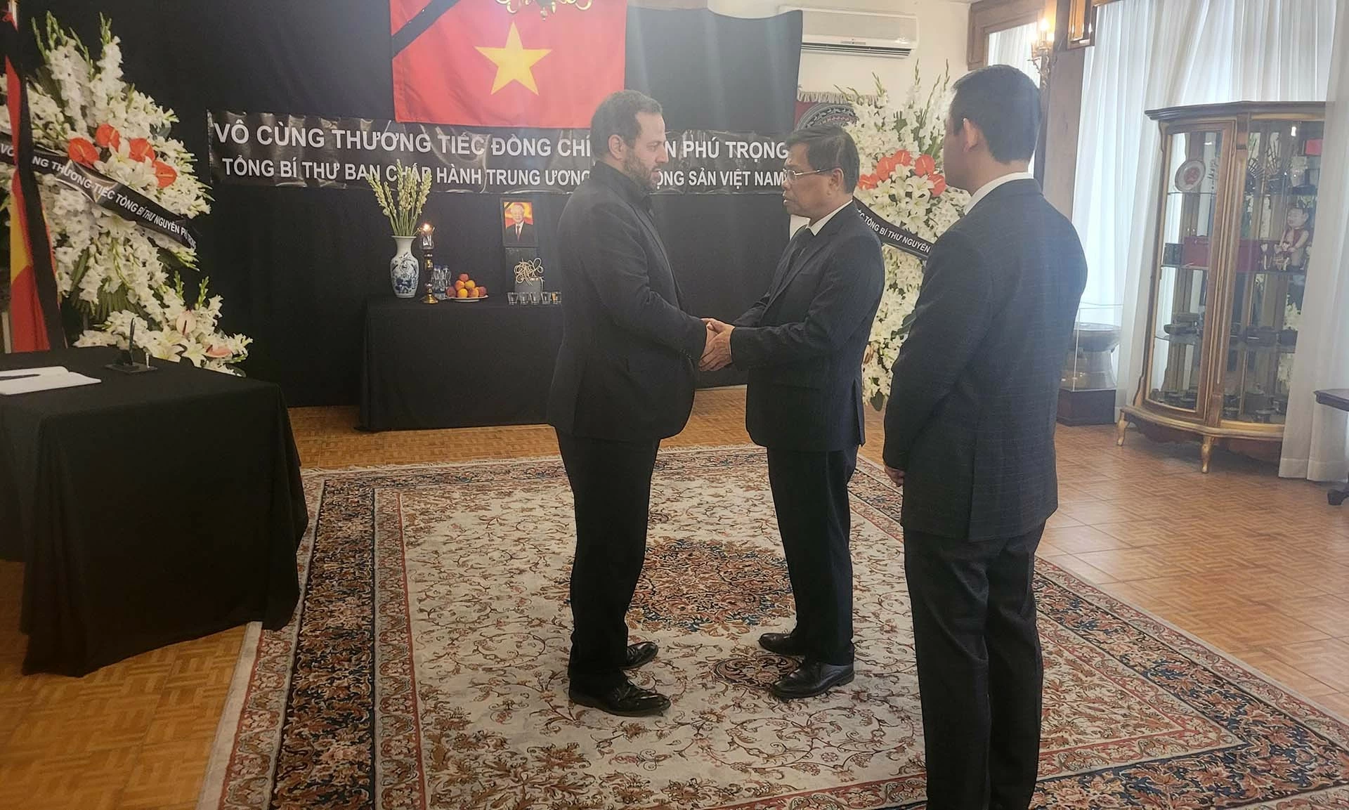 Đại sứ quán Việt Nam tại Iran tổ chức Lễ viếng Tổng Bí thư Nguyễn Phú Trọng