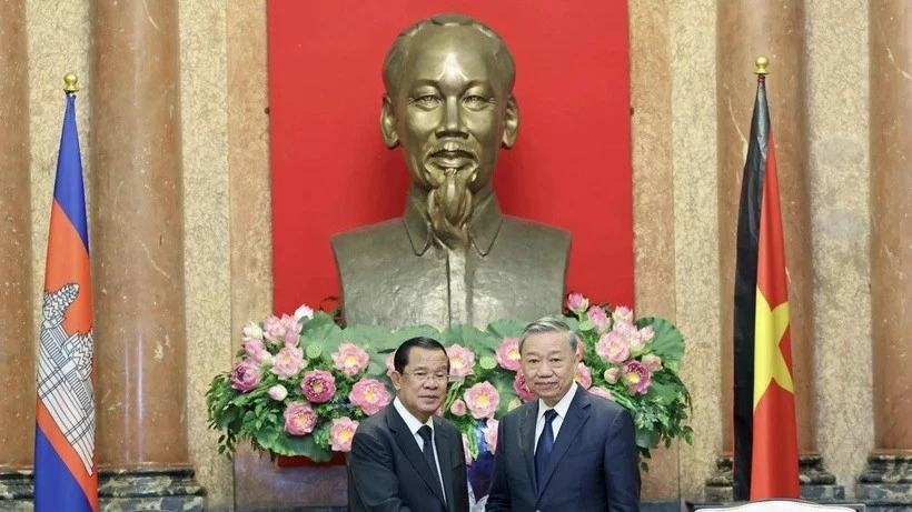 President To Lam receives CPP President Hun Sen in Hanoi