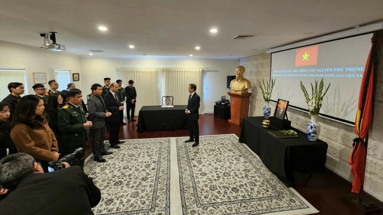 Đại sứ quán, kiều bào và bạn bè Australia tiễn biệt Tổng Bí thư Nguyễn Phú Trọng
