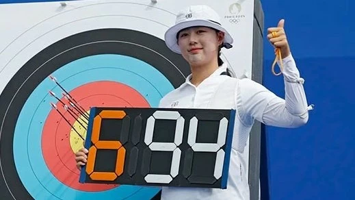 Nữ cung thủ Hàn Quốc Lim Sihyeon xác lập kỷ lục Olympic và thế giới mới