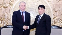Thường trực Ban Bí thư Lương Cường tiếp Phó Chủ tịch Đảng Cộng sản Liên bang Nga