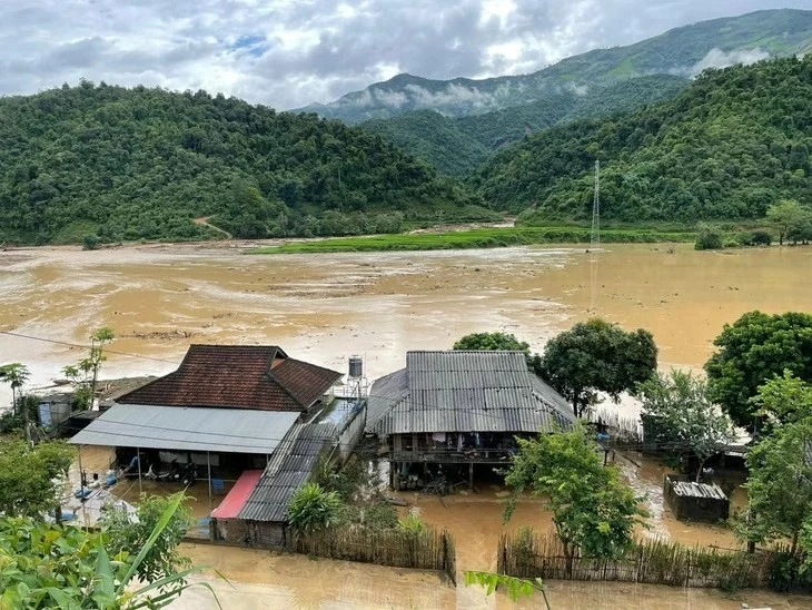 Lũ quét, sạt lở đất gây thiệt hại không nhỏ tại nhiều địa phương