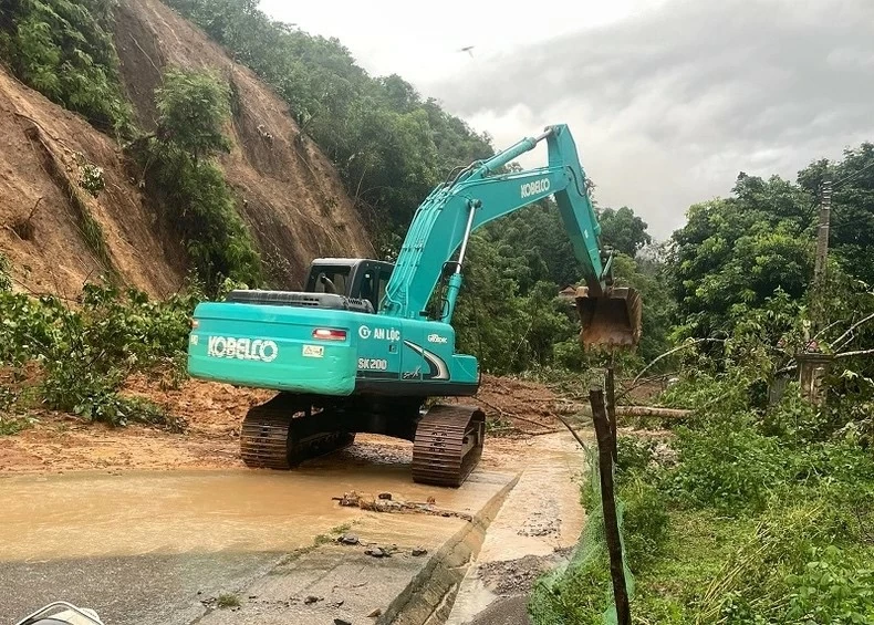 Lũ quét, sạt lở đất gây thiệt hại không nhỏ tại nhiều địa phương