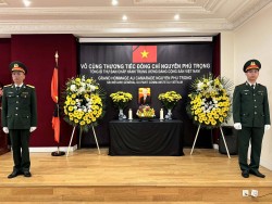 Bạn bè quốc tế và người Việt tại Pháp bày tỏ sự kính trọng, niềm tiếc thương sâu sắc đối với Tổng Bí thư Nguyễn Phú Trọng