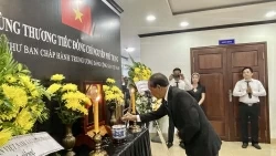 Lễ viếng Tổng Bí thư Nguyễn Phú Trọng tại Tổng lãnh sự quán Việt Nam ở Luang Prabang