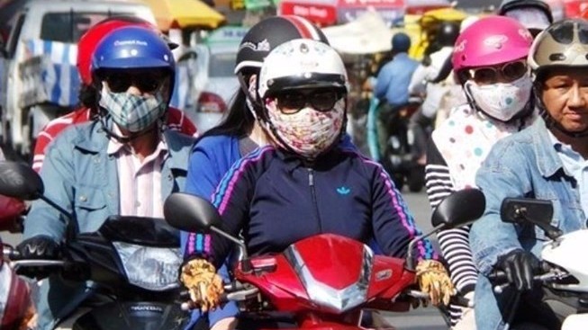 du bao thoi tiet ngay 277 ha noi ngay nong gay gat chieu toi va dem co mua rao khu vuc nam bo co noi mua to