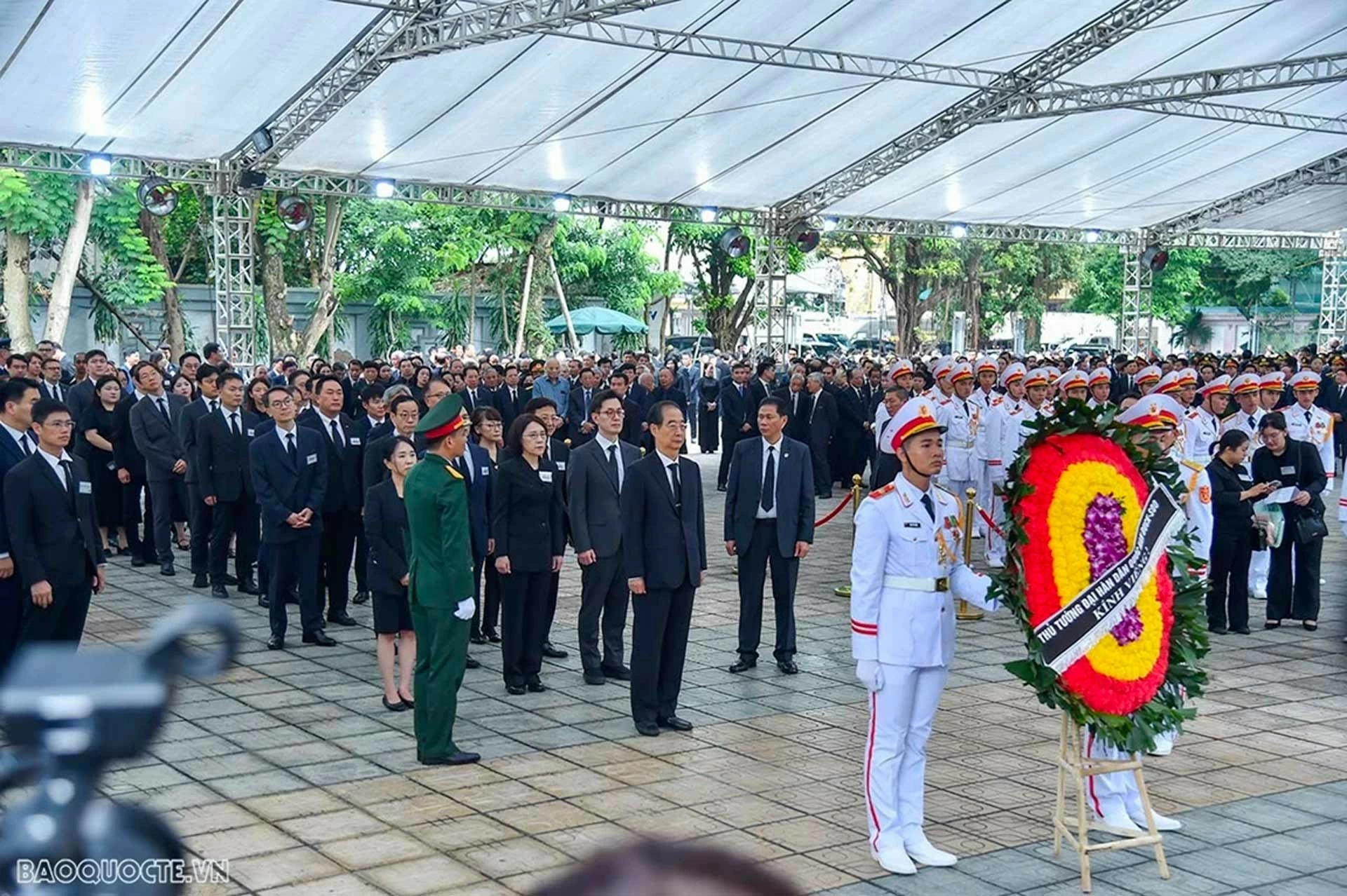 Đoàn Hàn Quốc do Thủ tướng Hàn Quốc Han Duck Soo, đặc phái viên của Tổng thống Hàn Quốc làm Trưởng đoàn, viếng Tổng Bí thư Nguyễn Phú Trọng ngày 25/7. (Ảnh: Tuấn Anh).