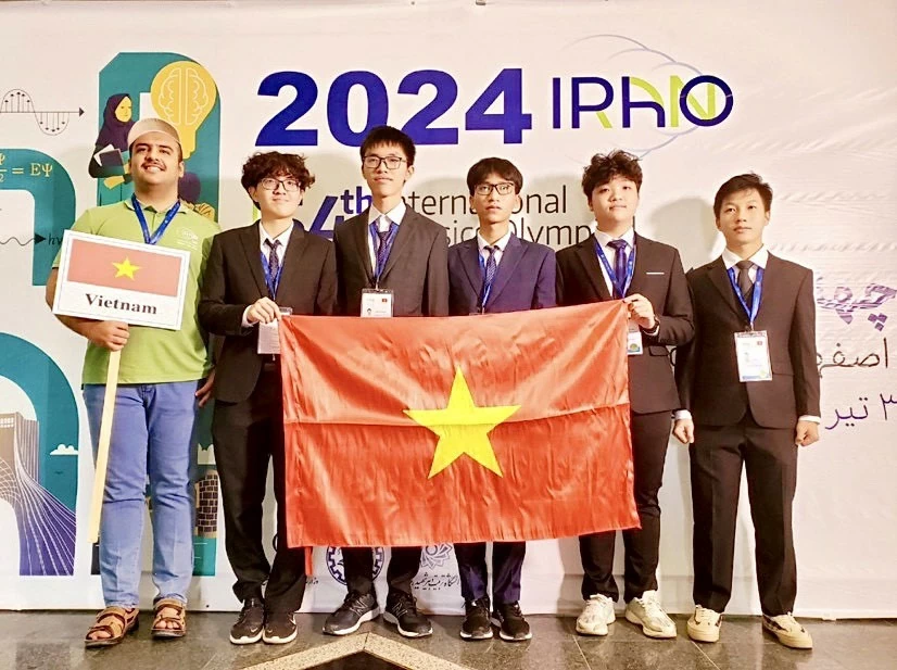 Olympic Vật lý quốc tế 2024: Đoàn Việt Nam xuất sắc giành 2 Huy chương Vàng, 3 Huy chương Bạc